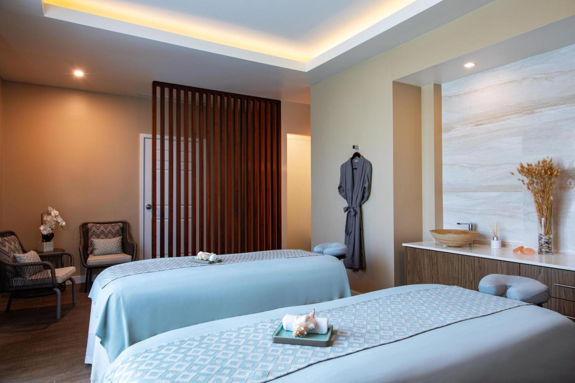 The Ritz-Carlton, Turks & Caicos Hotel Grace Bay Exterior foto