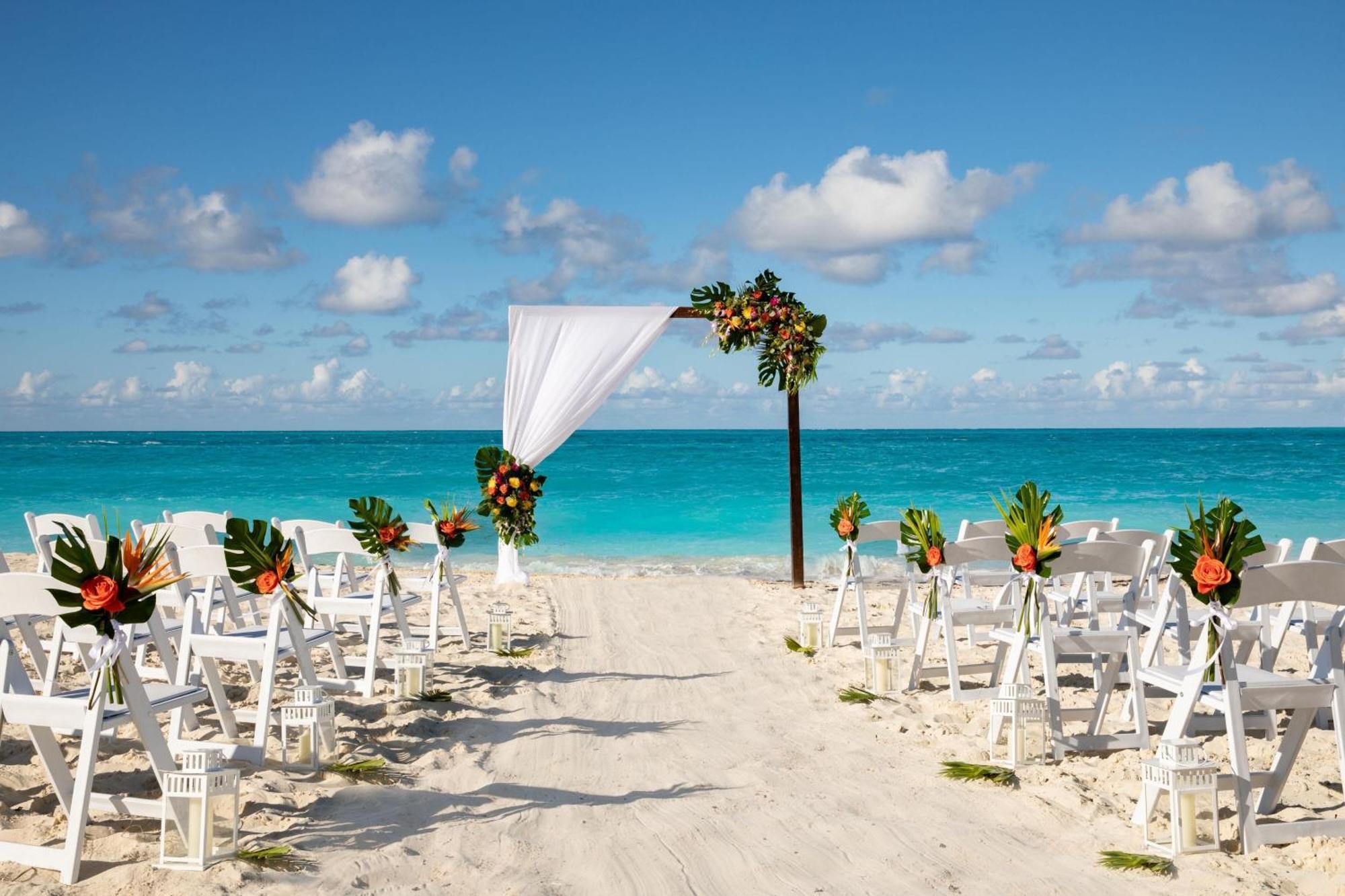 The Ritz-Carlton, Turks & Caicos Hotel Grace Bay Exterior foto