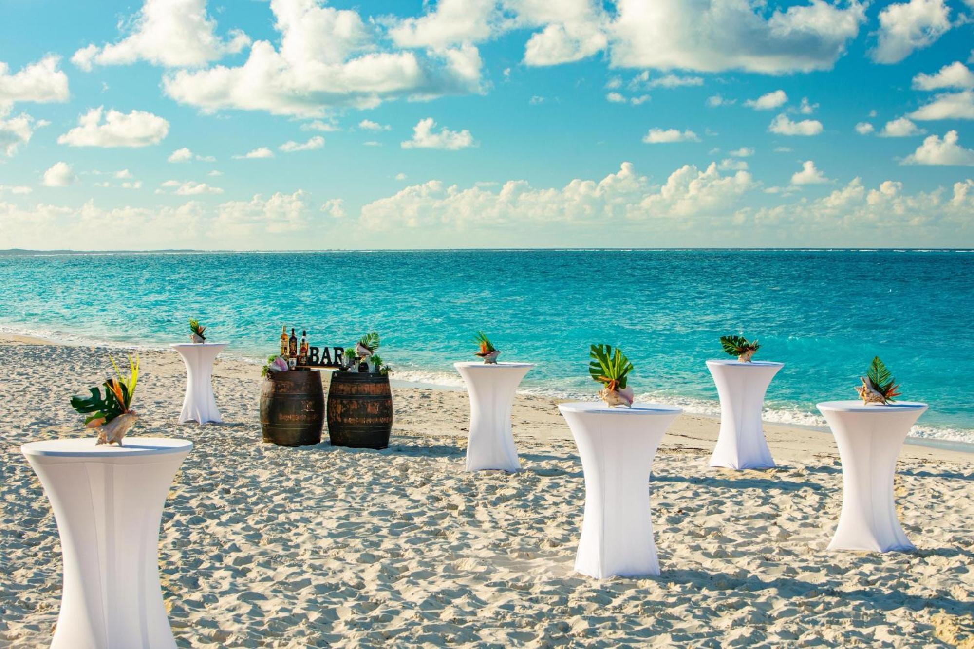 The Ritz-Carlton, Turks & Caicos Hotel Grace Bay Exterior foto